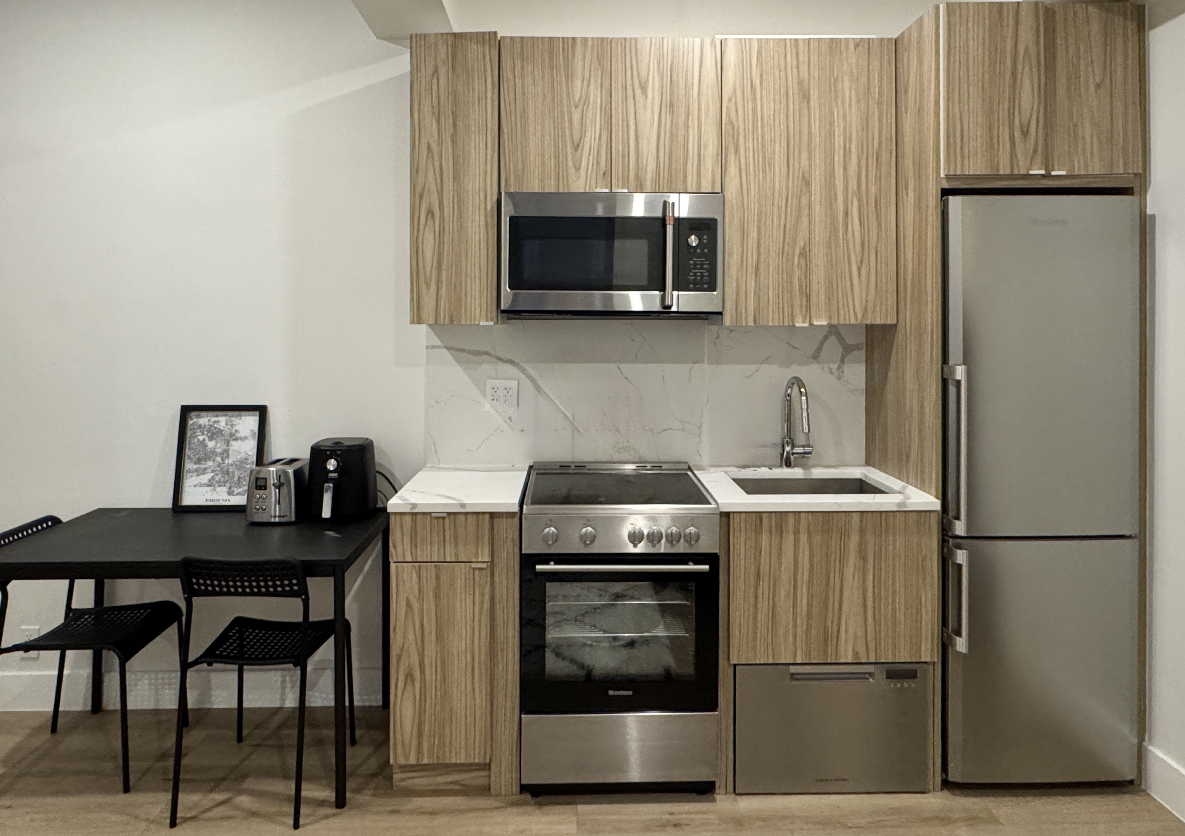 138 East 38th Street, Unit 9A Manhattan, NY 10016 - Photo 3 of 7