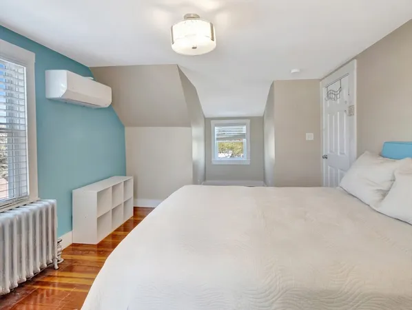 $725,000 | 580 Nantasket Avenue, Hull, MA 02045
