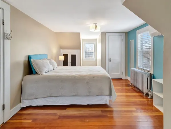 $725,000 | 580 Nantasket Avenue, Hull, MA 02045