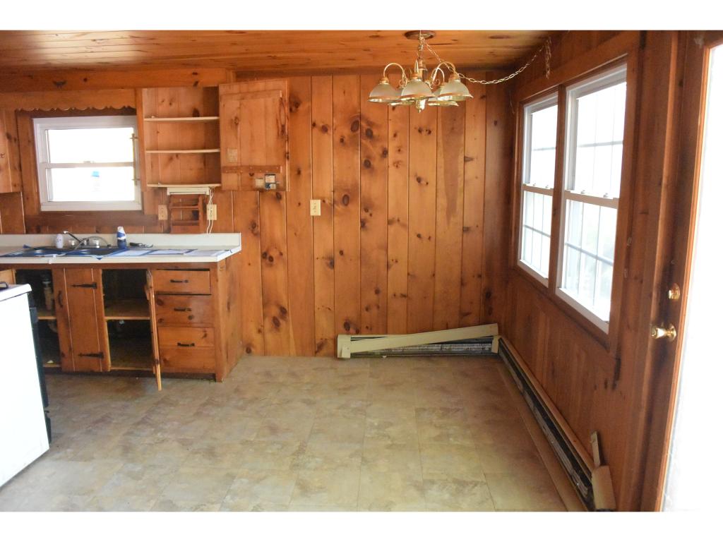 122 Old Town Road Weare, NH 03281 - Photo 10 of 18