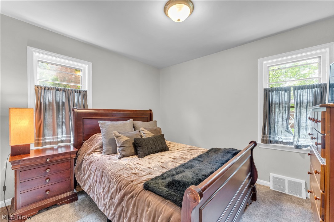 5448 Summit Road Lyndhurst, OH 44124 - Photo 17 of 28 Gallery Image 17