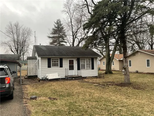 $30,000 | 327 East Wall Street, Moweaqua, IL 62550