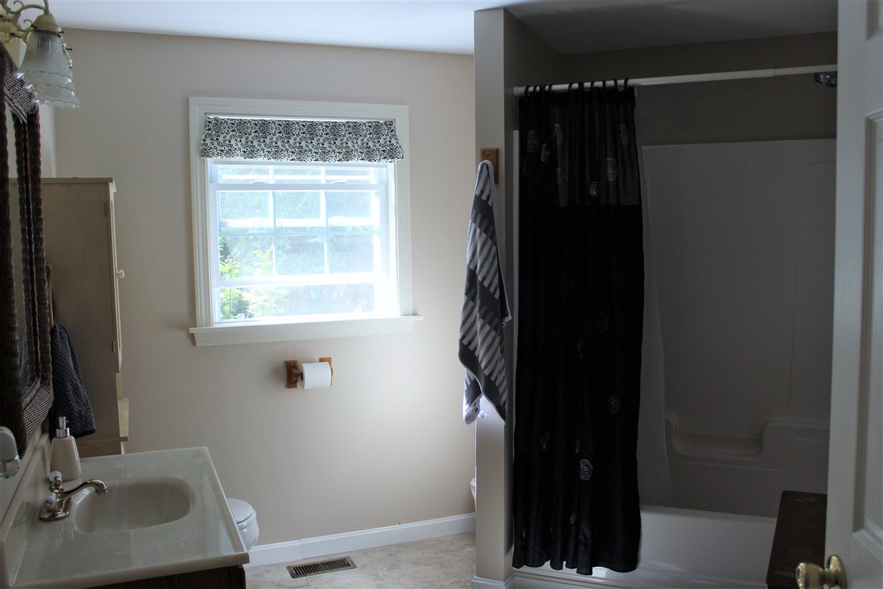 609 Shaker Road Canterbury, NH 03224 - Photo 14 of 31