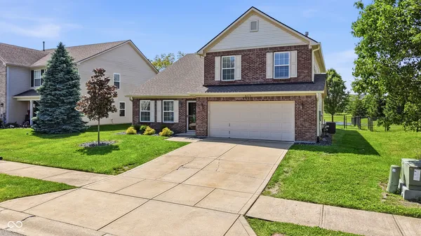 $385,000 | 8716 North Springview Drive, McCordsville, IN 46055