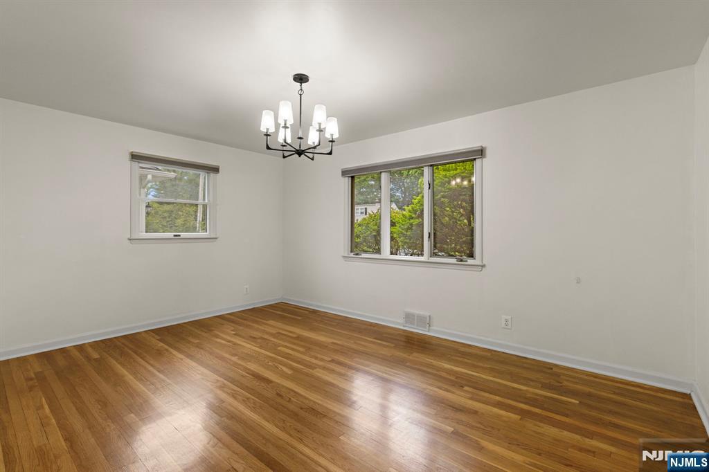 32 Beechwood Road Cresskill, NJ 07626 - Photo 11 of 26