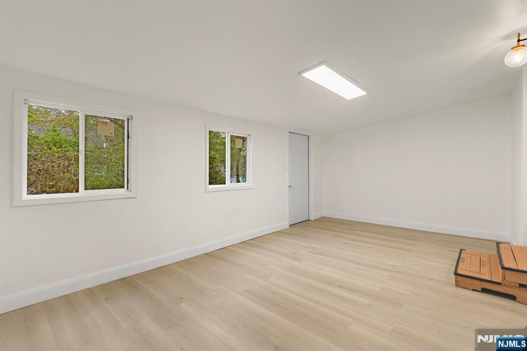 32 Beechwood Road Cresskill, NJ 07626 - Photo 10 of 26