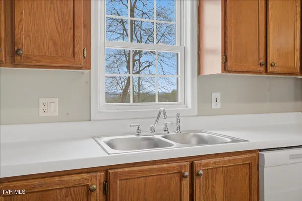 $399,000 | 257 Wesley Drive, Piney Flats, TN 37686