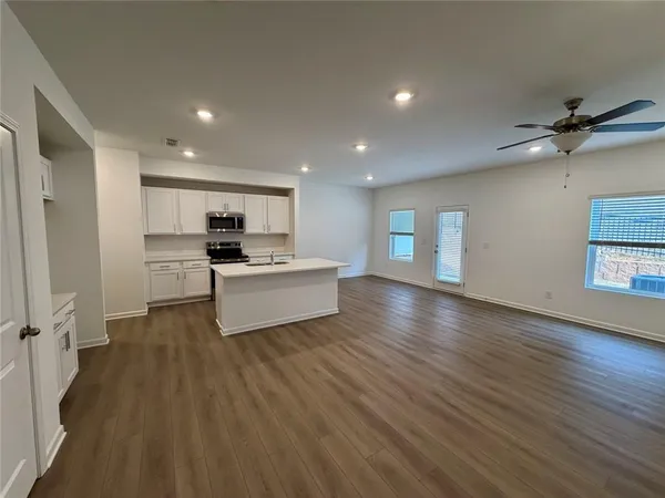 $2,095 | 5333 Frontier Court, Flowery Branch, GA 30542