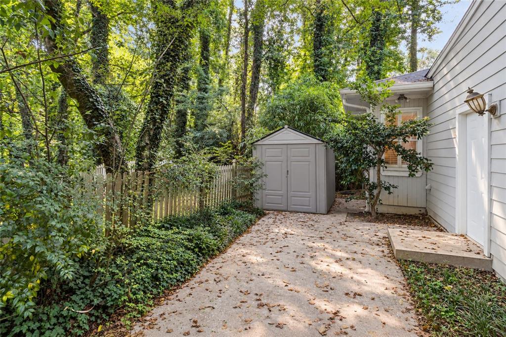 1792 Moores Mill Road Northwest Atlanta, GA 30318 - Photo 30 of 31 Gallery Image 30