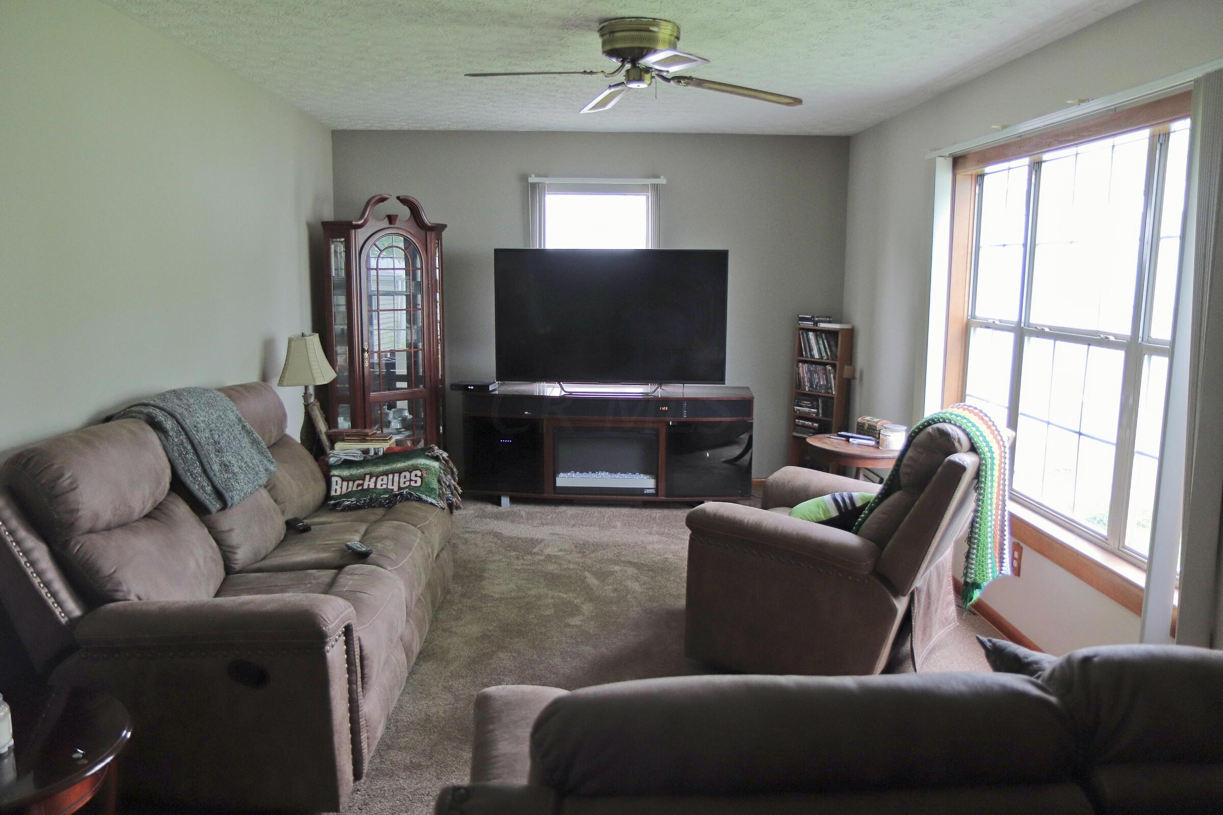 194 Hilliard Rome Road Columbus, OH 43228 - Photo 6 of 16 Gallery Image 6