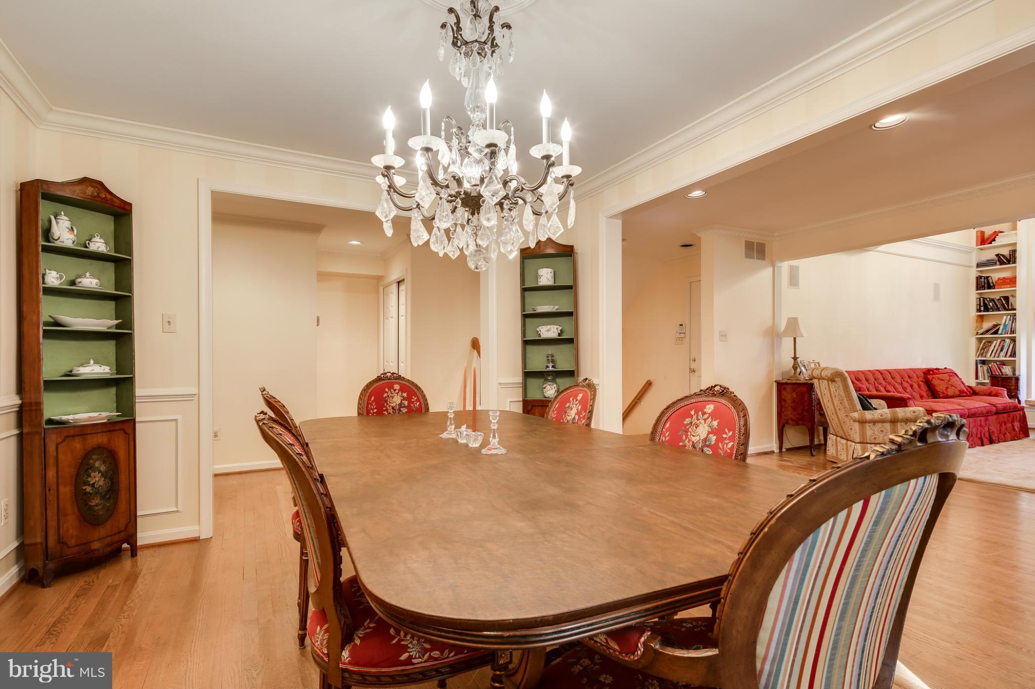 25 Raisin Tree Circle Baltimore, MD 21208 - Photo 12 of 30 Dining Room