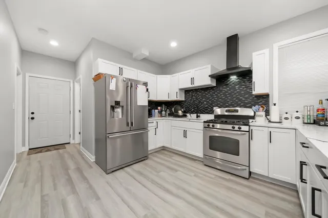 $279,000 | 1274 West 73rd Place, Chicago, IL 60636