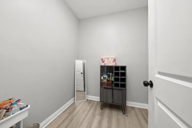 $279,000 | 1274 West 73rd Place, Chicago, IL 60636