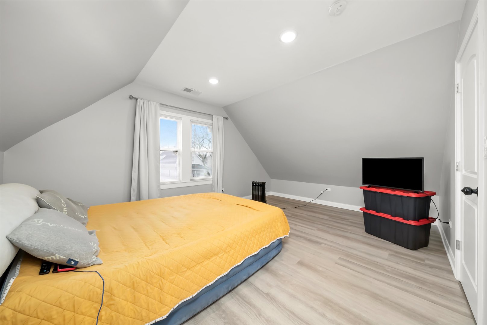 1274 West 73rd Place Chicago, IL 60636 - Photo 24 of 36