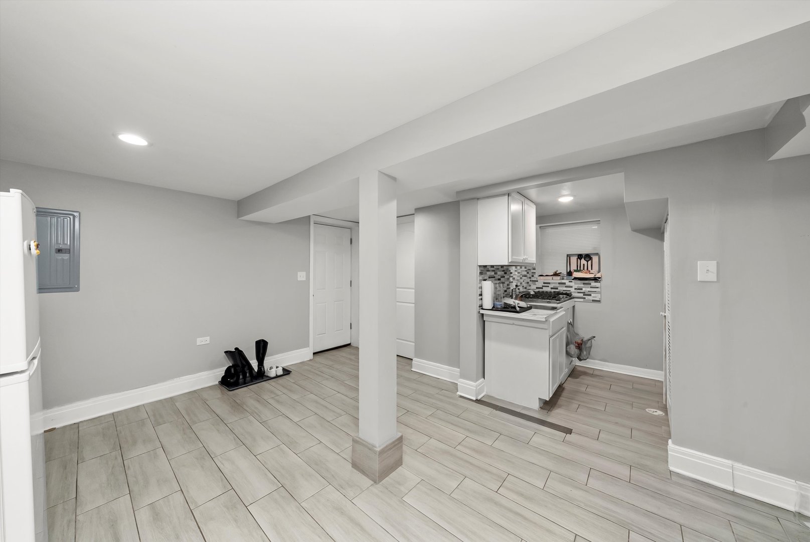 1274 West 73rd Place Chicago, IL 60636 - Photo 28 of 36