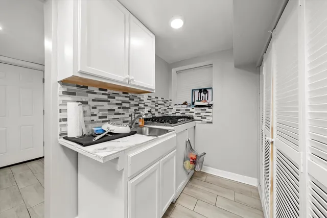 $279,000 | 1274 West 73rd Place, Chicago, IL 60636