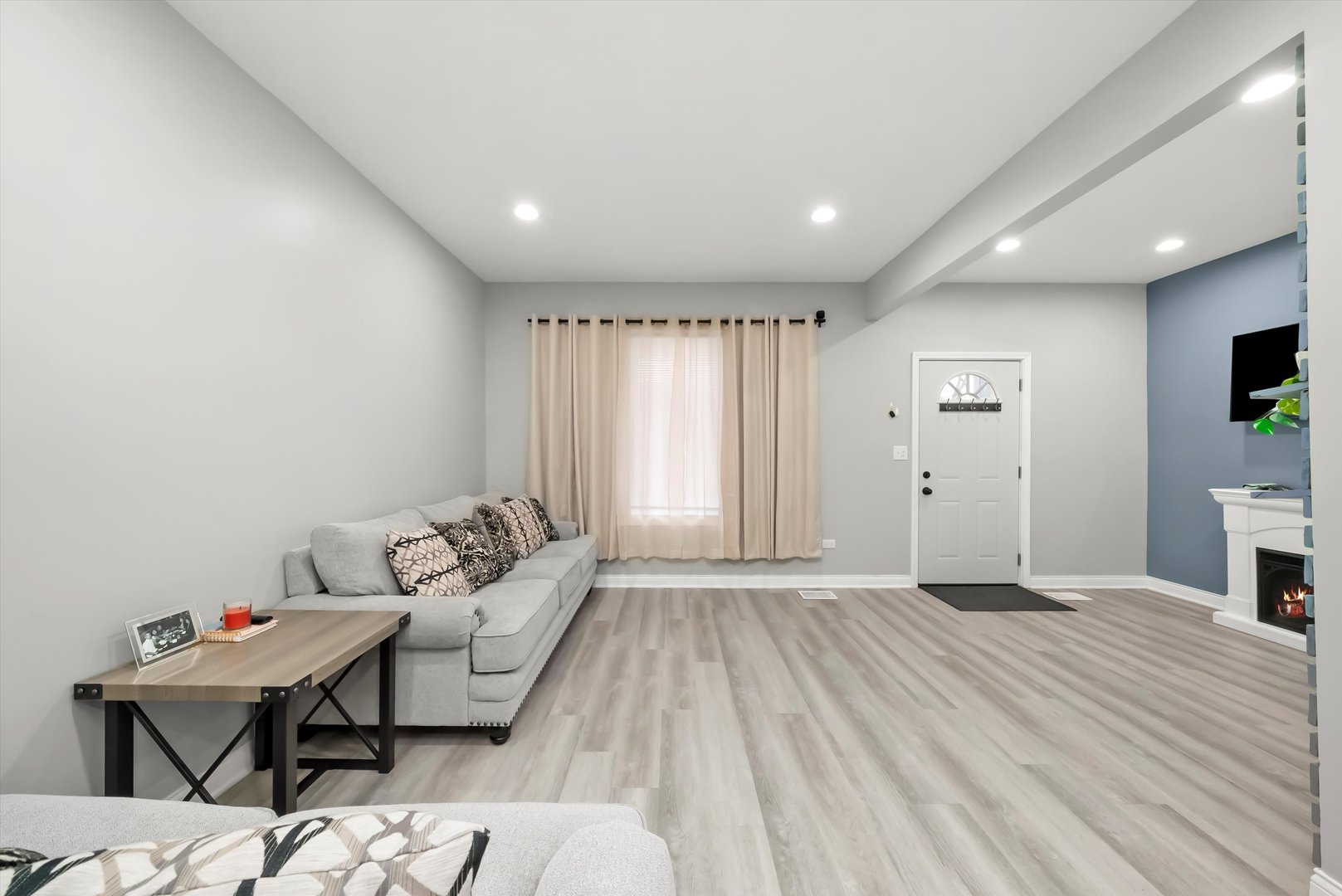 1274 West 73rd Place Chicago, IL 60636 - Photo 10 of 36