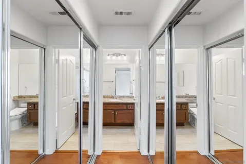 $1,475,000 | 5123 Renaissance Avenue, Unit C, San Diego, CA 92122