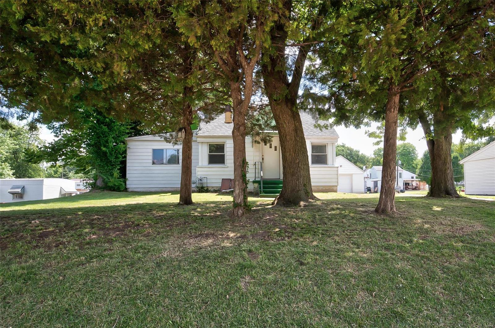 6504 Old Collinsville Road O'Fallon, IL 62269 - Photo 3 of 23 Gallery Image 3