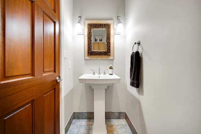 $899,900 | 4700 West 1100th Street North, Wheatfield, IN 46392