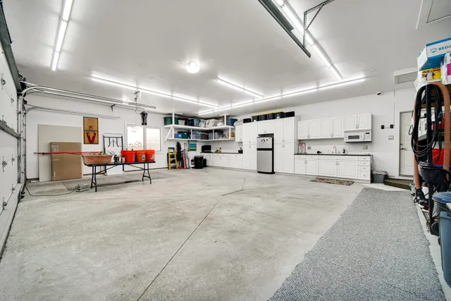 $899,900 | 4700 West 1100th Street North, Wheatfield, IN 46392