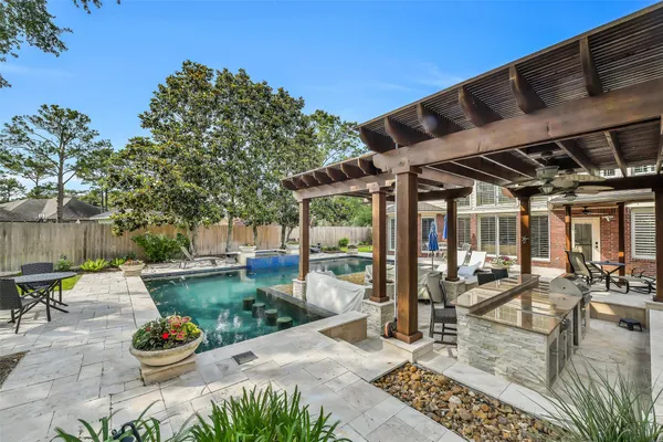 $849,000 | 210 Trail Bend Lane, Friendswood, TX 77546