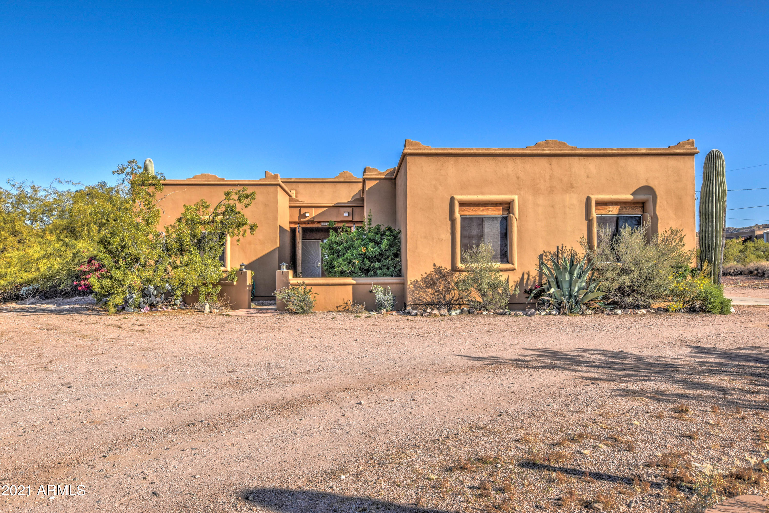 4066 North Cactus Road Apache Junction, AZ 85119 - Photo 1 of 52 FRONT 1