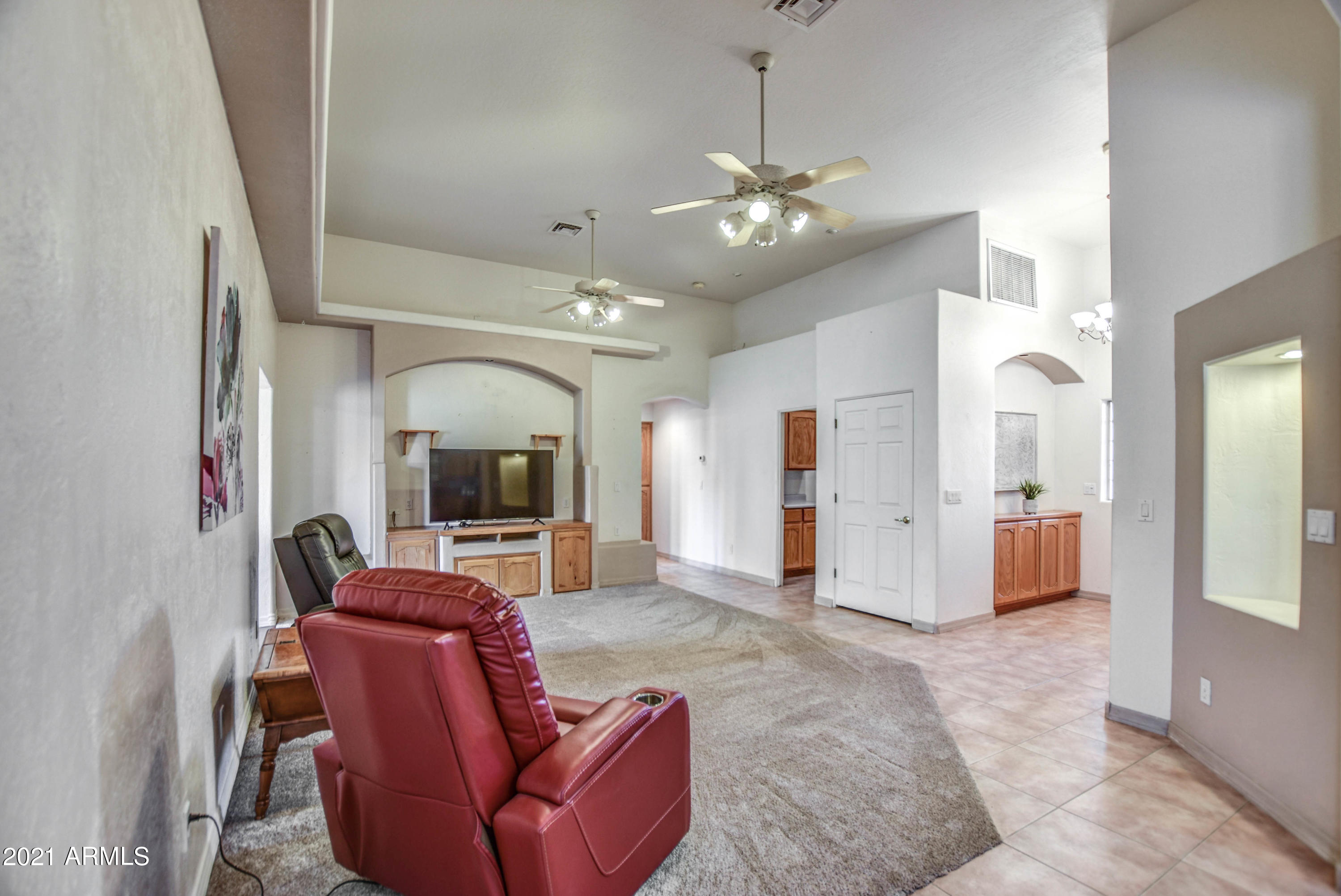 4066 North Cactus Road Apache Junction, AZ 85119 - Photo 11 of 52 LIVING 2
