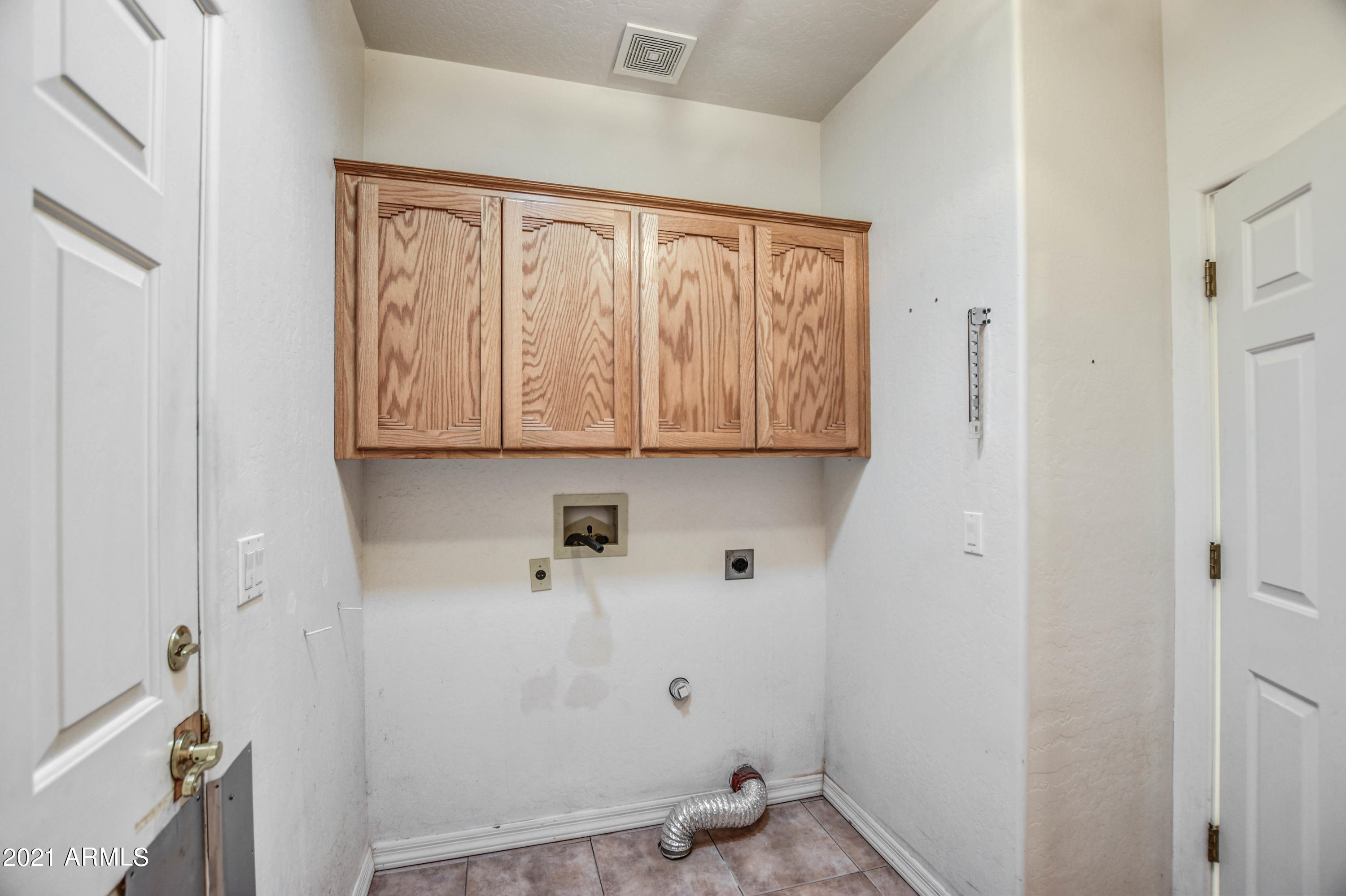 4066 North Cactus Road Apache Junction, AZ 85119 - Photo 42 of 52 LAUNDRY 1, 2
