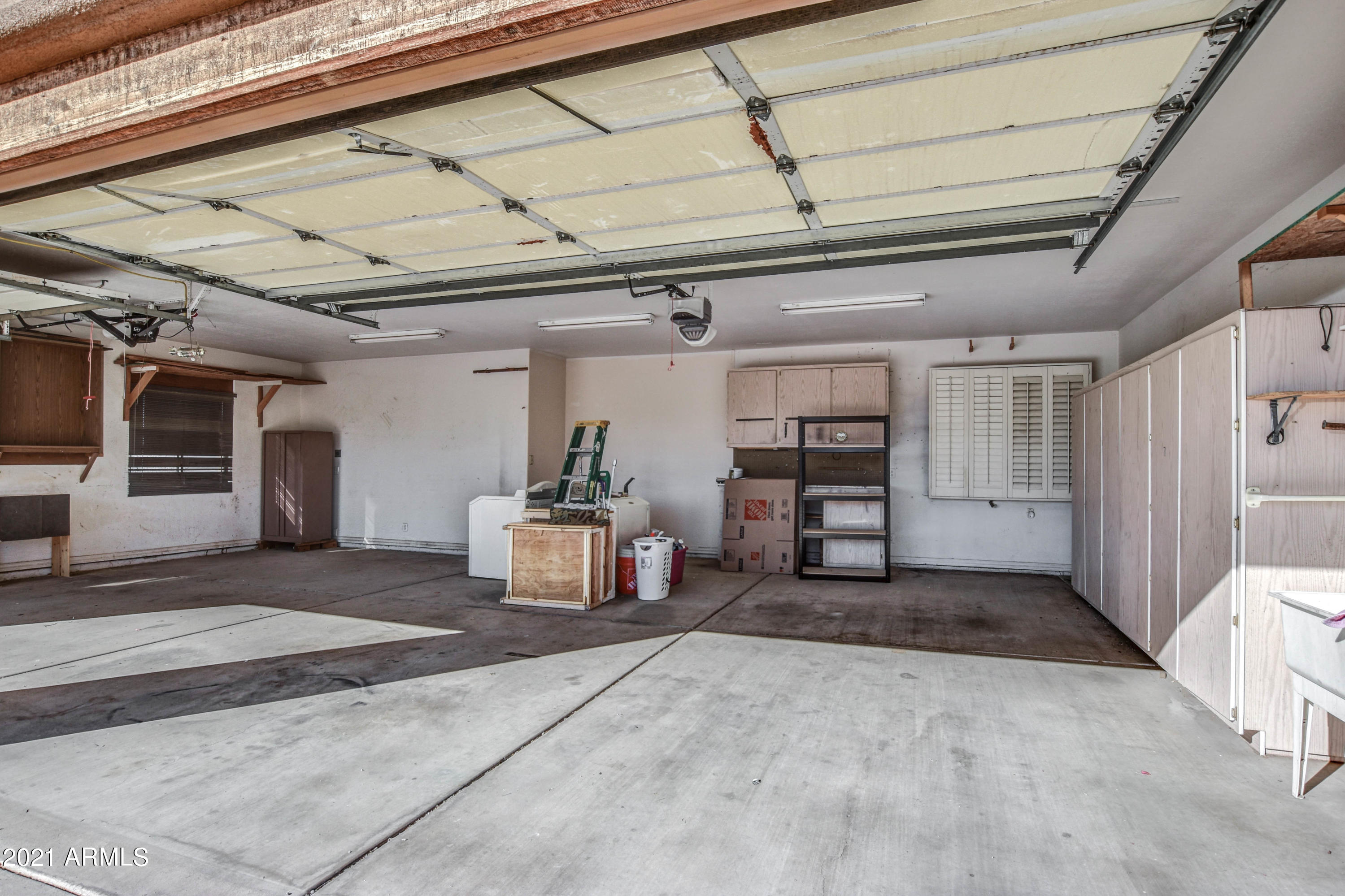4066 North Cactus Road Apache Junction, AZ 85119 - Photo 45 of 52 GARAGE 1, 2