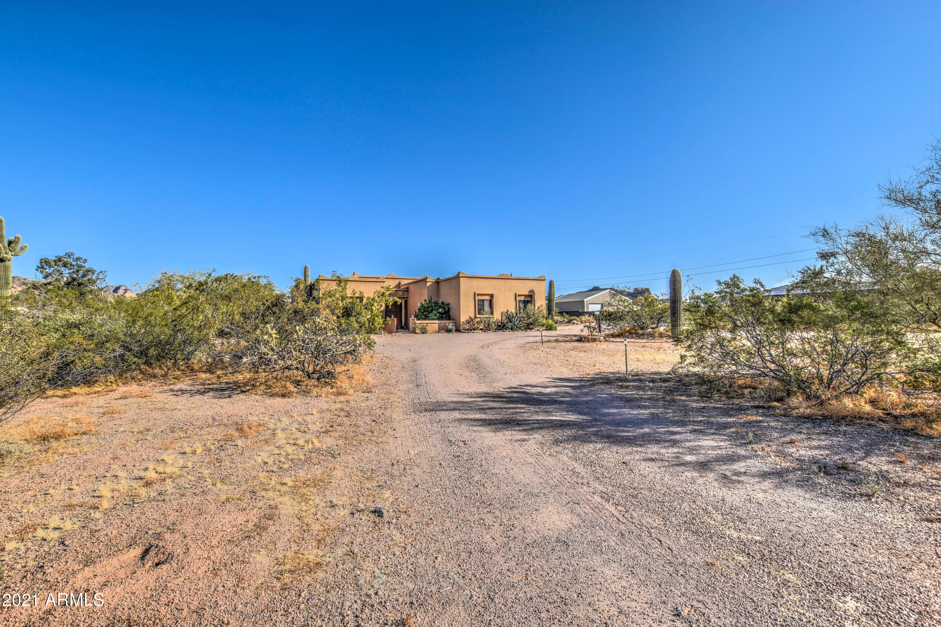 4066 North Cactus Road Apache Junction, AZ 85119 - Photo 5 of 52 FRONT 5