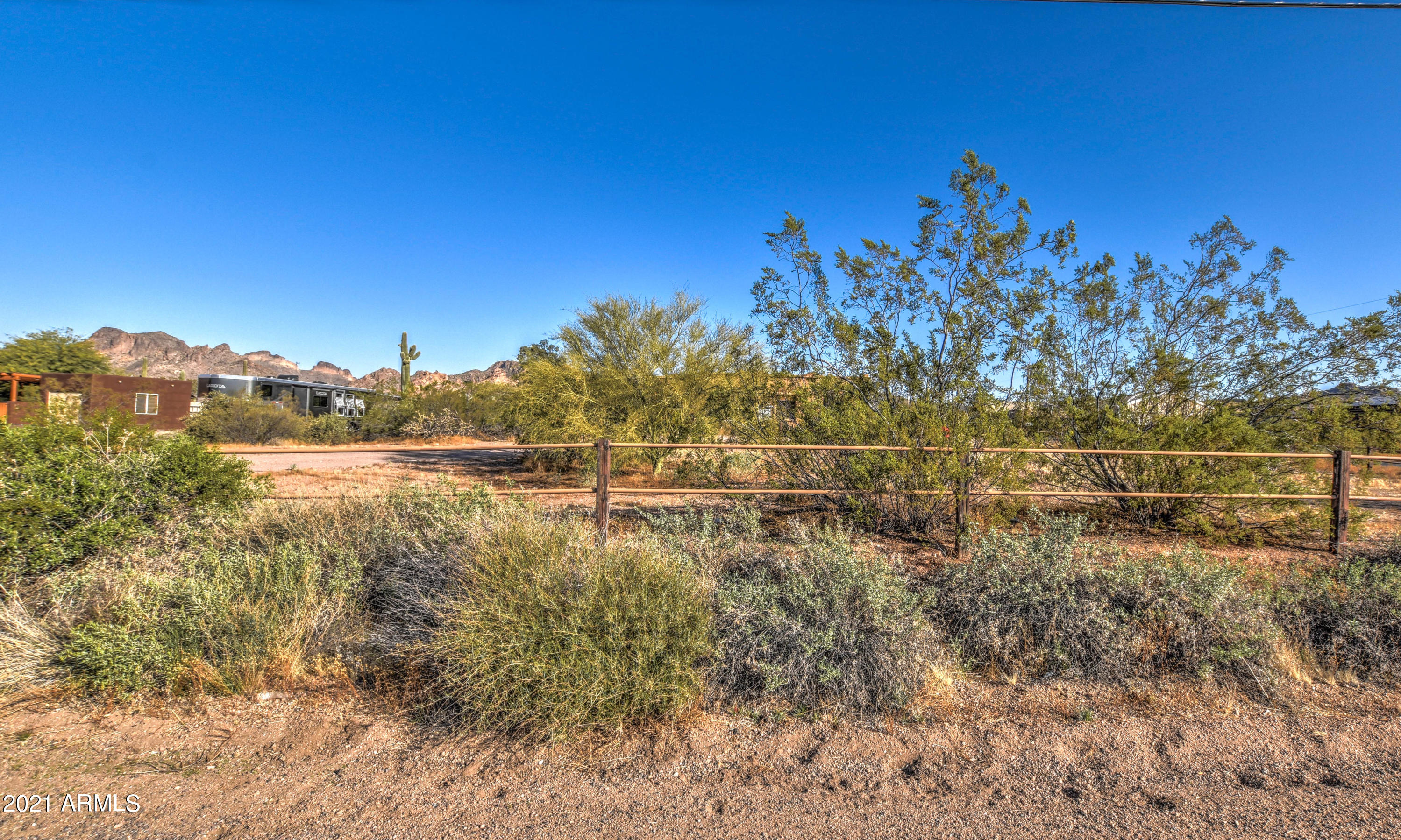 4066 North Cactus Road Apache Junction, AZ 85119 - Photo 7 of 52 FRONT 7