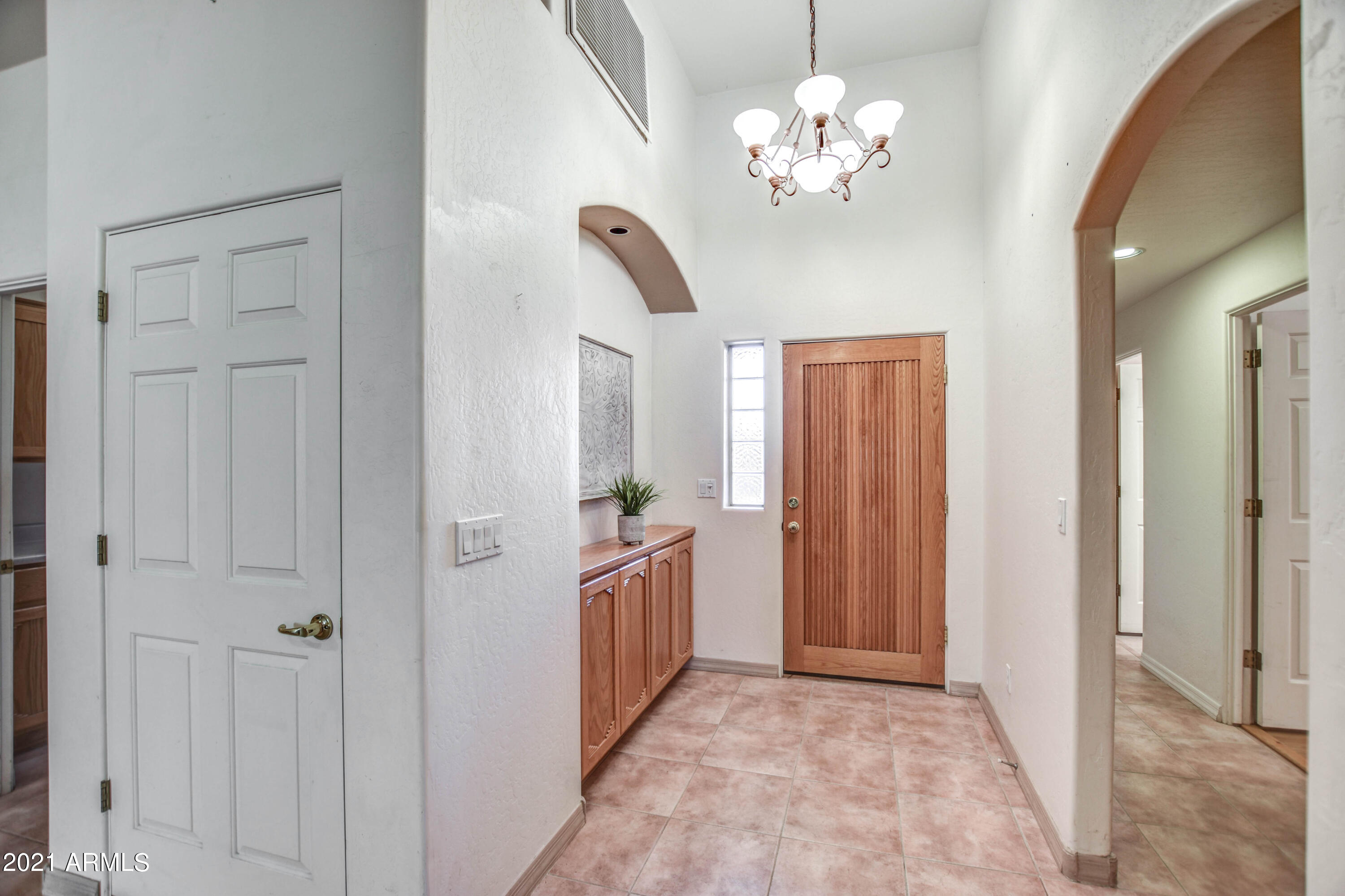 4066 North Cactus Road Apache Junction, AZ 85119 - Photo 9 of 52 ENTRY 2