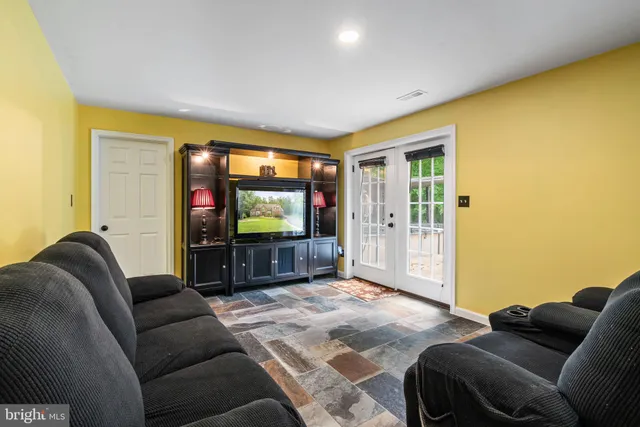 $924,900 | 123 Arden Lane, Stafford, VA 22556