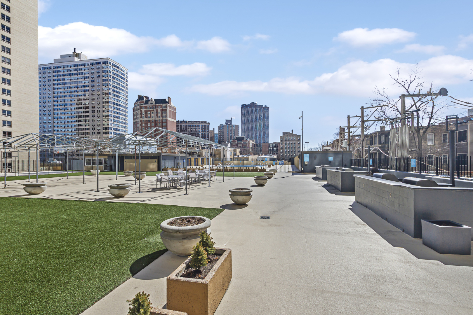 655 West Irving Park Road, Unit 2912 Chicago, IL 60613 - Photo 19 of 24