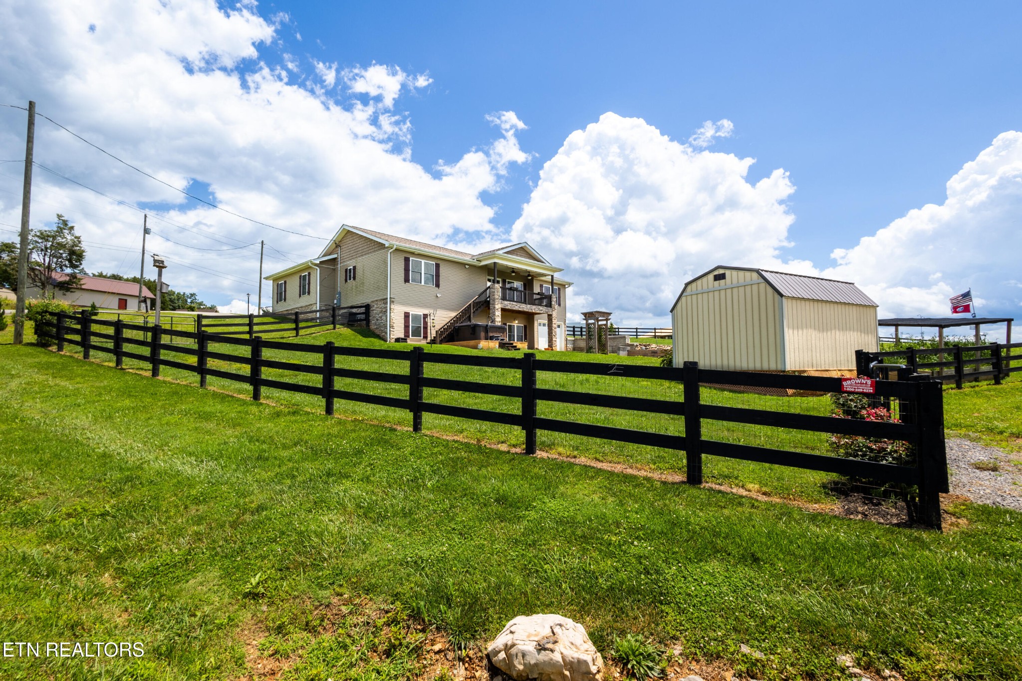 143 Sunset Lane Bean Station, TN 37708 - Photo 23 of 26 Gallery Image 23
