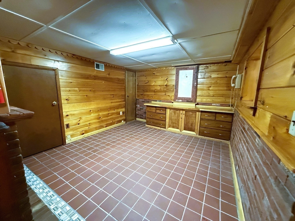 41 Andover Street Worcester, MA 01606 - Photo 9 of 9