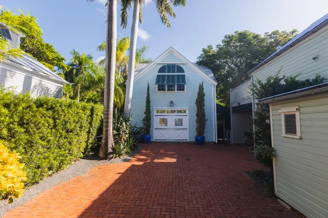 $3,995,000 | 919-921 Thomas Street, Key West, FL 33040