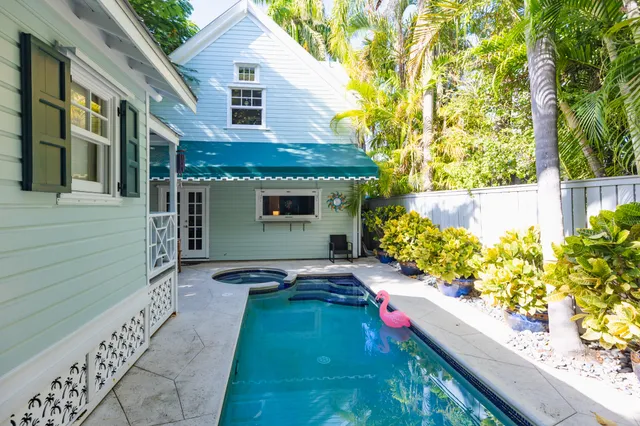 $3,995,000 | 919-921 Thomas Street, Key West, FL 33040