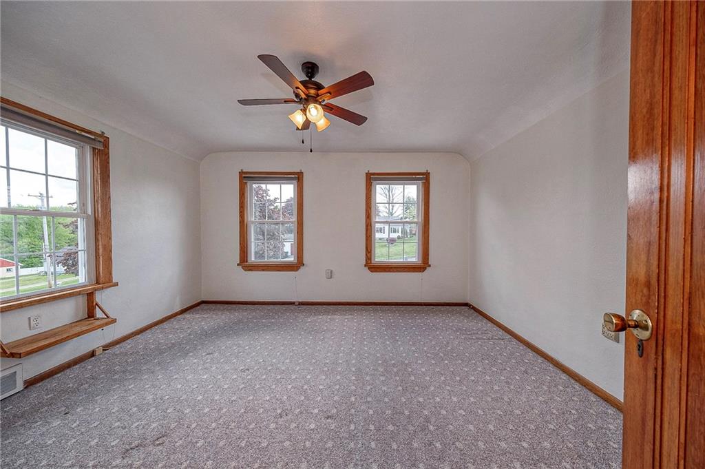 2112 Clayton Road Beaver Falls, PA 15010 - Photo 13 of 28