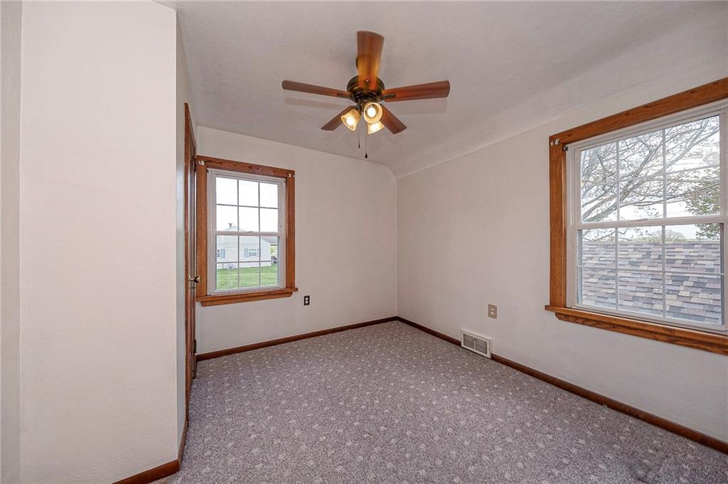 2112 Clayton Road Beaver Falls, PA 15010 - Photo 16 of 28