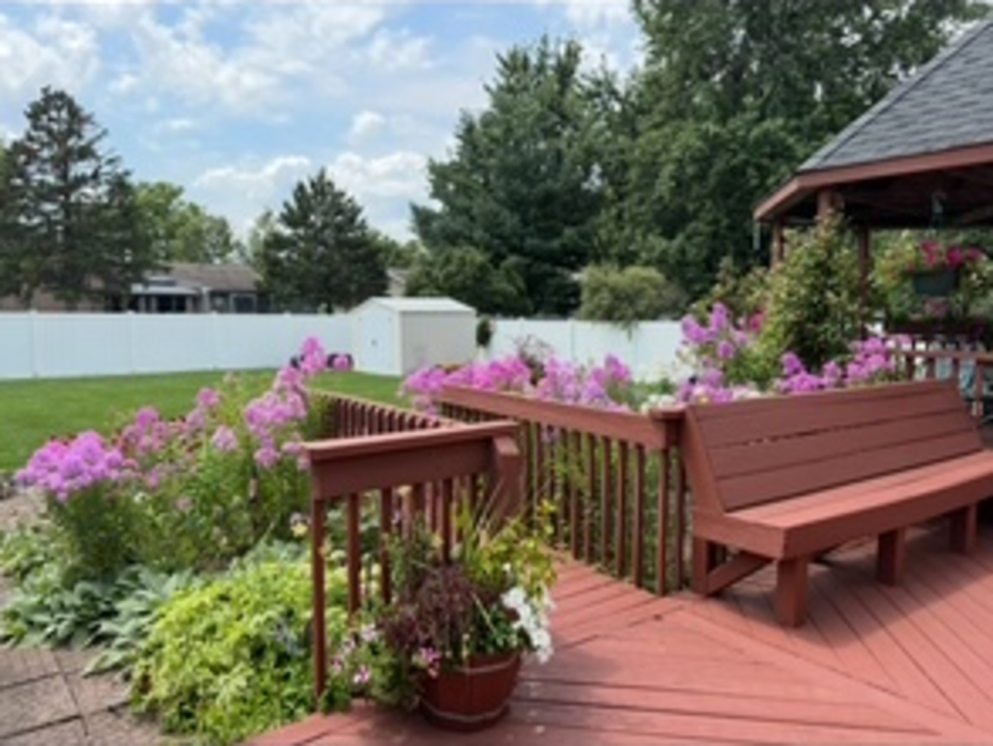 1525 Cimarron Drive New Lenox, IL 60451 - Photo 36 of 41 a view of a chairs and table in the yard