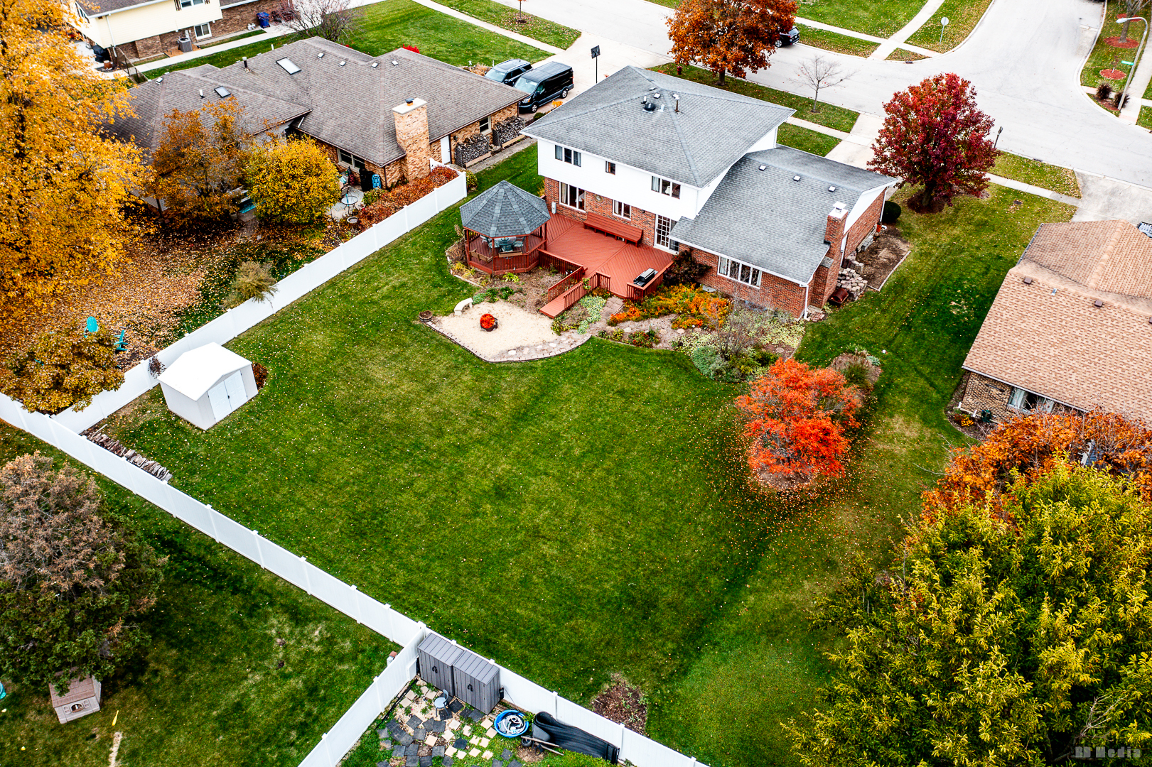 1525 Cimarron Drive New Lenox, IL 60451 - Photo 6 of 41 an aerial view of a house