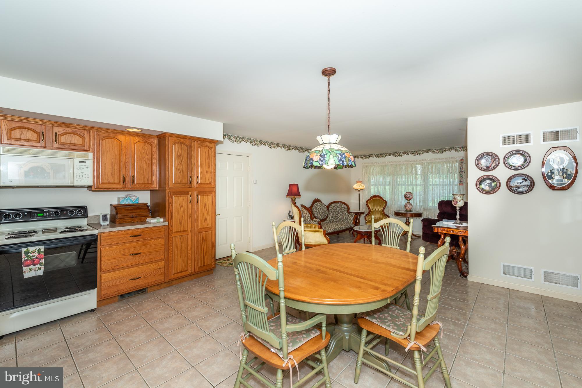 3114 Turnpike Road Elizabethtown, PA 17022 - Photo 5 of 24 Gallery Image 5