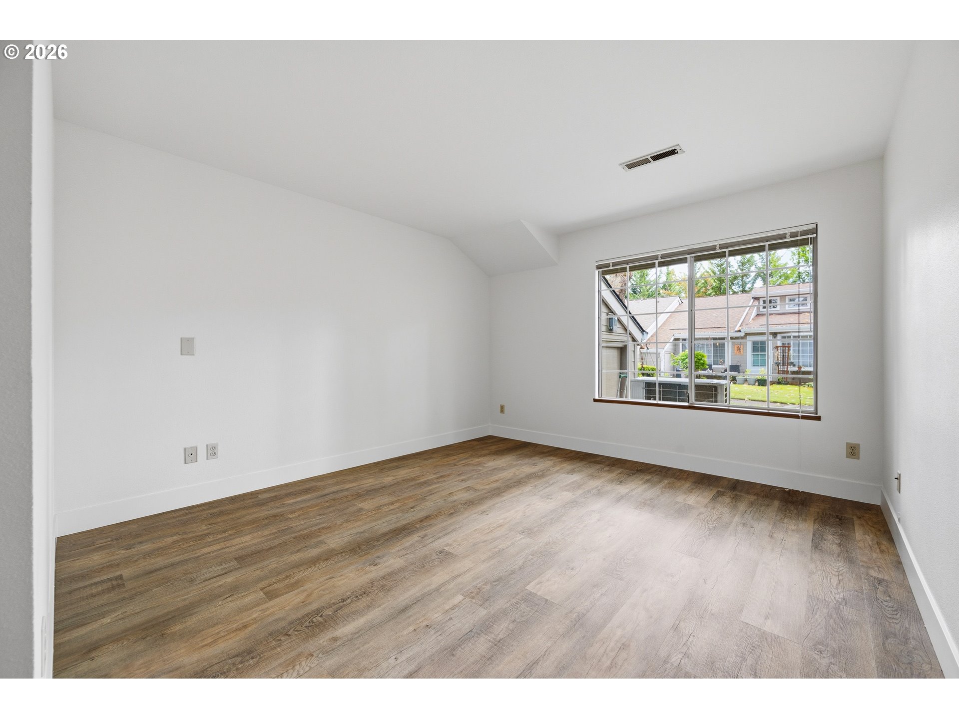 13775 Southwest Scholls Ferry Road, Unit 7 Beaverton, OR 97008 - Photo 11 of 34 Bedroom, Primary