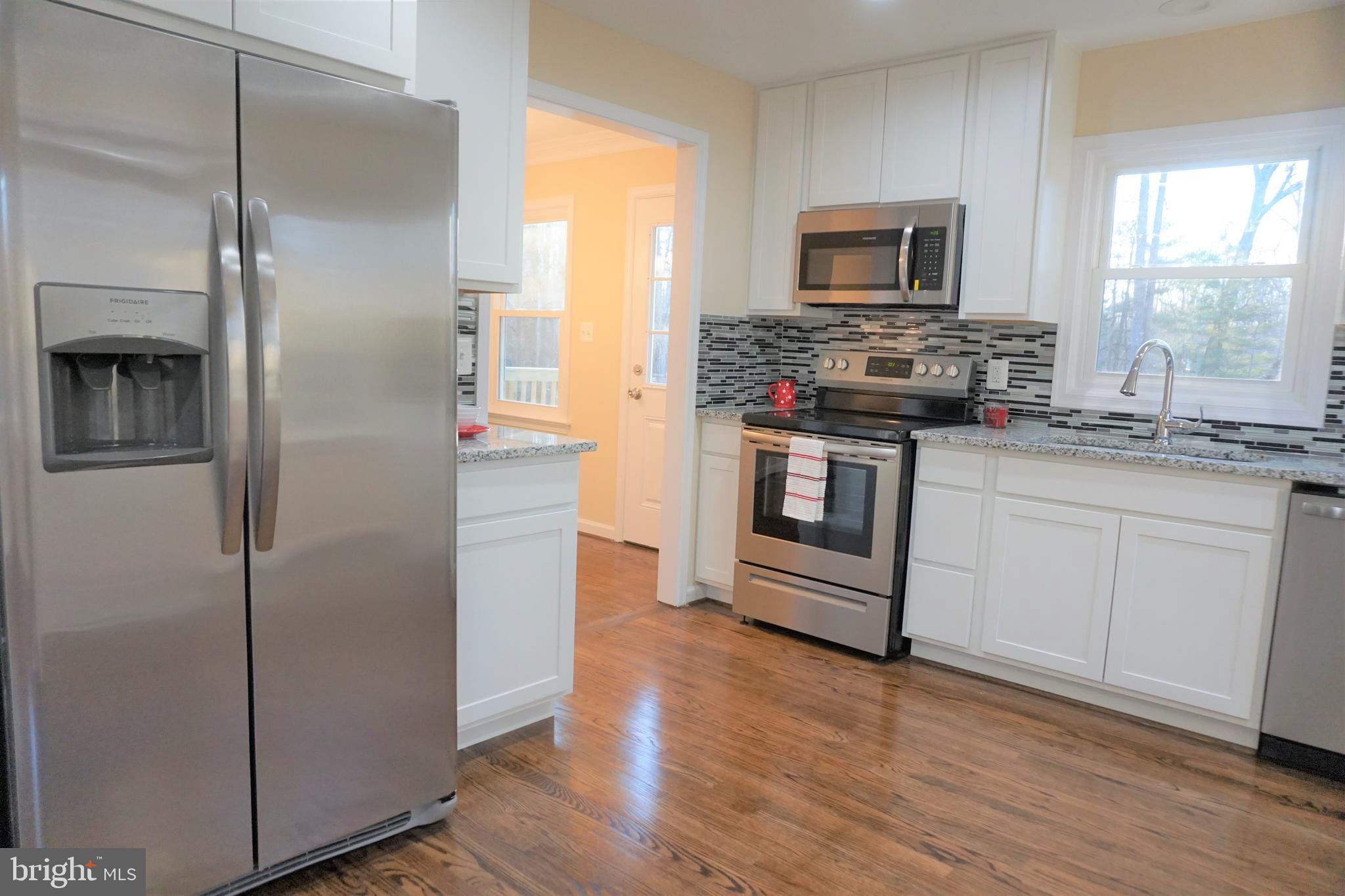 33 Rallye Lane Fredericksburg, VA 22405 - Photo 11 of 53 Stainless steel appliances