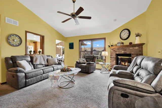 $465,000 | 329 Northview Trail, Hartford, WI 53027