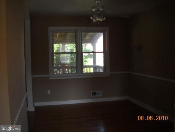 8358 Ridgely Oak Road Parkville, MD 21234 - Photo 3 of 5 Dining Room