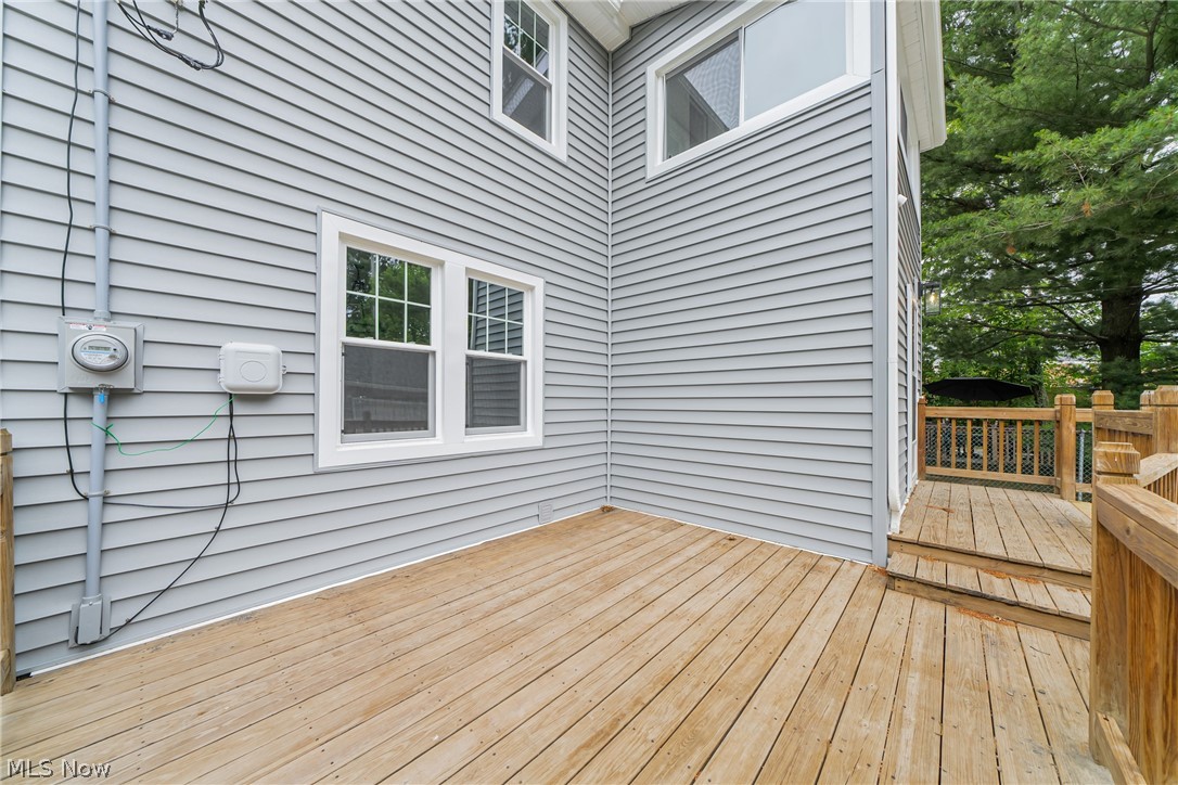 3947 Rosemond Road Cleveland Heights, OH 44121 - Photo 38 of 44 View of wooden terrace