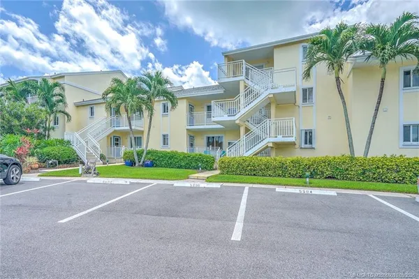 $7,000 | 5593 Northeast Gulfstream Way, Jensen Beach, FL 34957